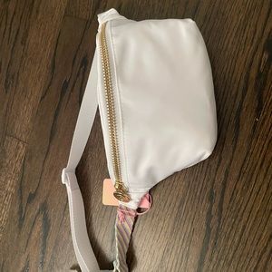 Stoney clover fanny pack